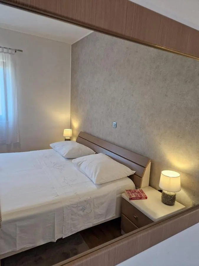Apartment Ivana Traù Croazia