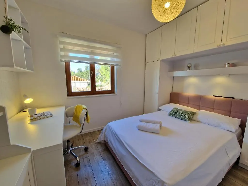 Apartment Ivana Traù Croazia